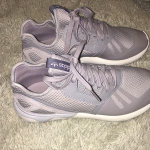 Adidas tubular Grey!!